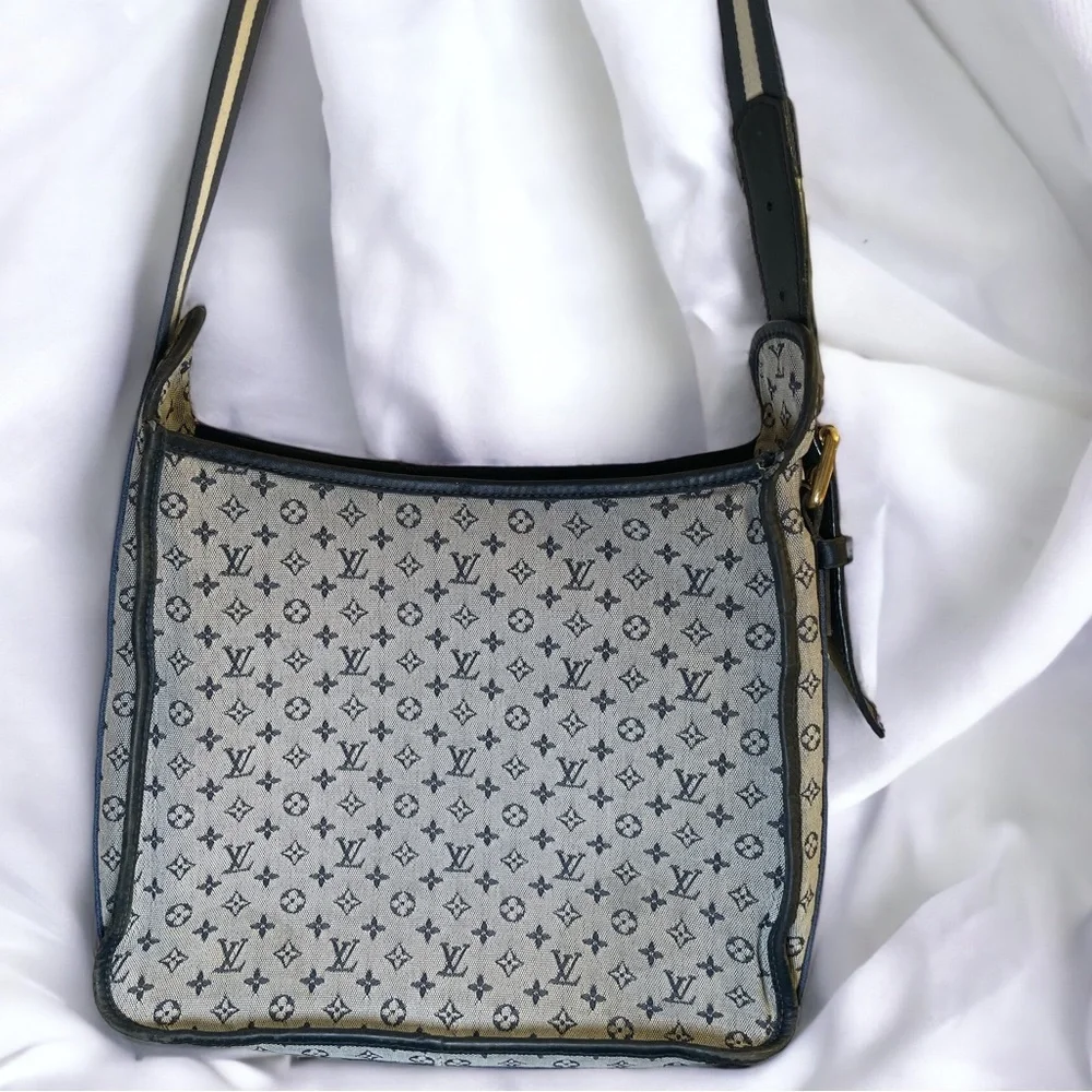 Louis Vuitton Mini Lin Crossbody Bag Purse - Picture 6 of 17